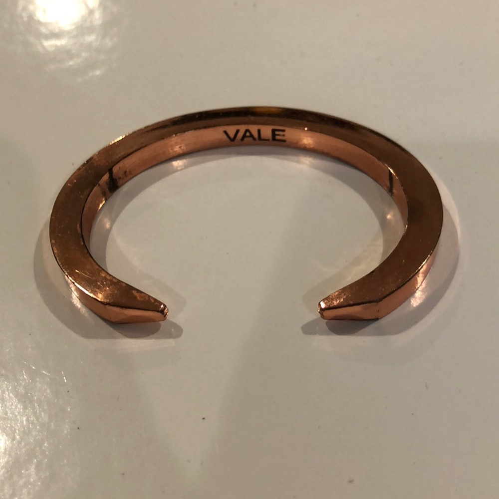 VALE rose gold cuff